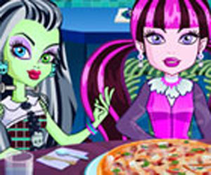 Monster High Halloween Pizza
